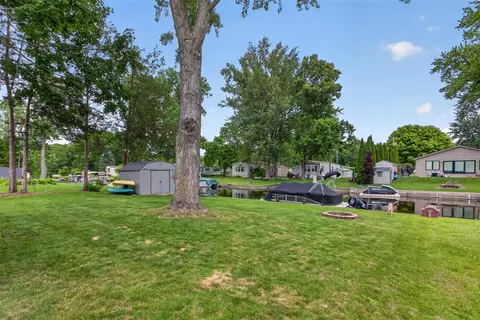 Exterior - 2550 Dardy, Brooklyn, MI 49230 photo 6 of 13