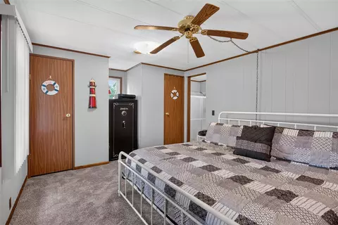 Bedroom - 2550 Dardy, Brooklyn, MI 49230 photo 1 of 8