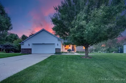2033 Orchard Rdg, Grand Rapids, MI 49534