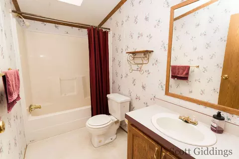 Bath - 206 E 1st, Stanton, MI 48888 photo 2 of 5
