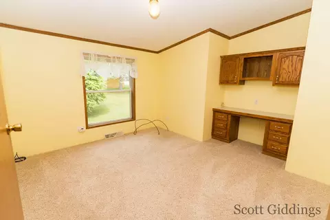 Bedroom - 206 E 1st, Stanton, MI 48888 photo 1 of 11