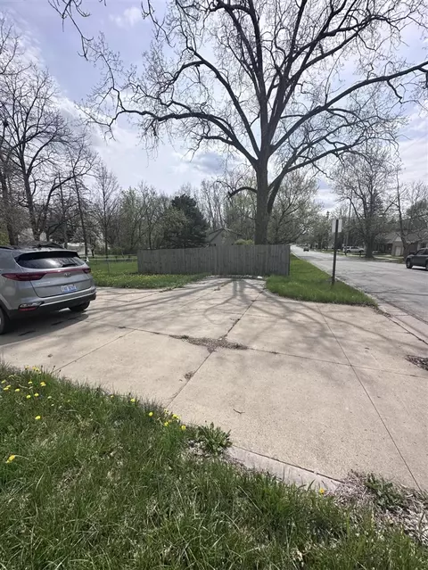 1002 E Oliver, Owosso, MI 48867 photo 12