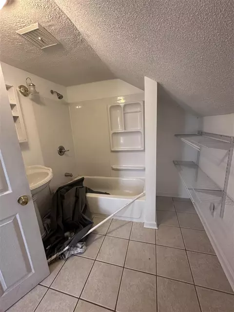 1002 E Oliver, Owosso, MI 48867 photo 57