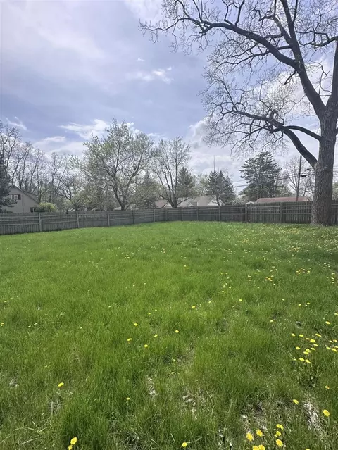 1002 E Oliver, Owosso, MI 48867 photo 17