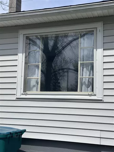1002 E Oliver, Owosso, MI 48867 photo 15