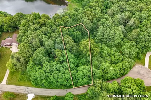 6117 Sweet Clover Hls, Jonesville, MI 49250