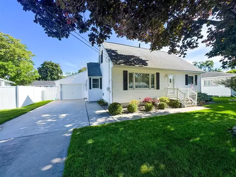 2304 Columbus, Muskegon, MI 49441