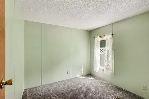 Bedroom - 14164 Riverside, Constantine, MI 49042 photo 3 of 3