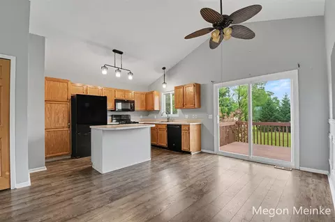 105 Pineview, Belding, MI 48809 photo 7