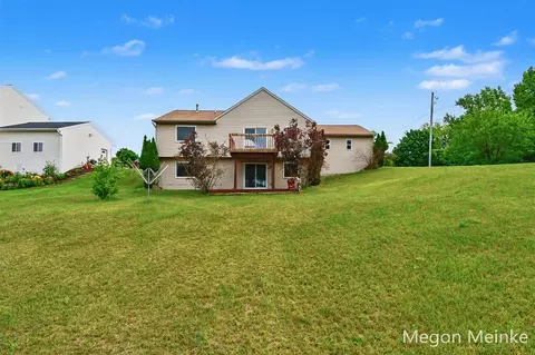 105 Pineview, Belding, MI 48809 photo 25