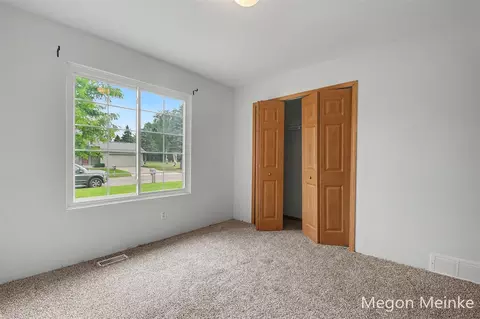 105 Pineview, Belding, MI 48809 photo 16