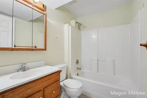 105 Pineview, Belding, MI 48809 photo 21