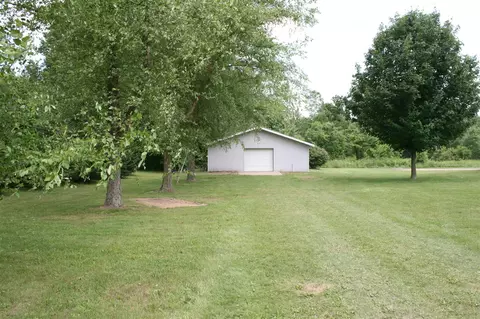 Exterior - 14021 Pardee, Buchanan, MI 49107 photo 13 of 14
