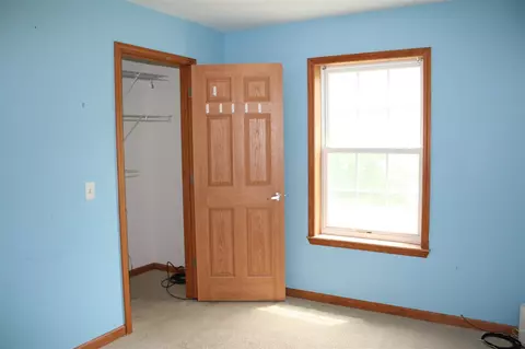 Bedroom - 14021 Pardee, Buchanan, MI 49107 photo 6 of 6