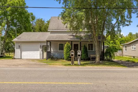 9611 E Newburg, Durand, MI 48429