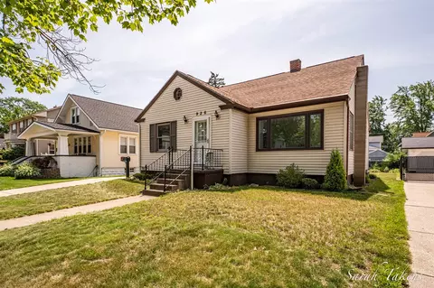 926 Franklin, Grand Haven, MI 49417