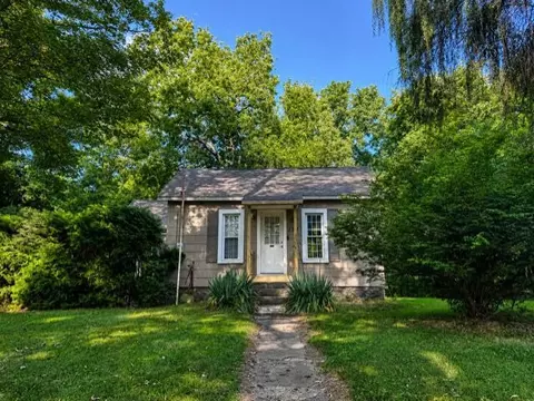 137 Park, Allegan, MI 49010