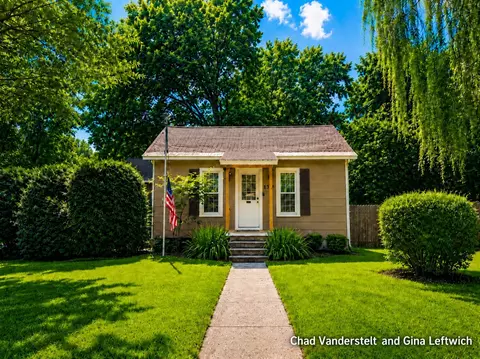 137 Park, Allegan, MI 49010