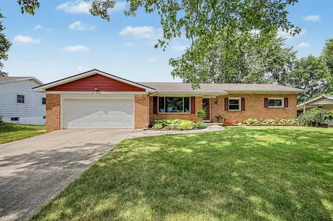 513 Stone Rdg, Lansing, MI 48917
