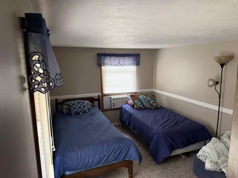 Bedroom - 141 S Beechwood, Stanton, MI 48888 photo 4 of 5