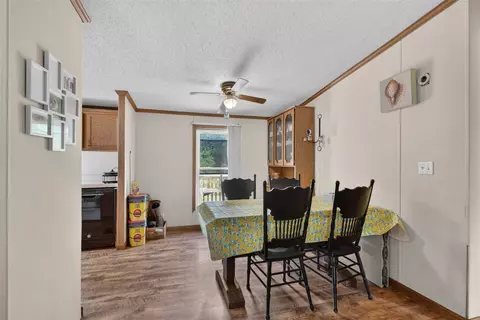 Dining - 6455 Jordan, Jackson, MI 49201 photo 2 of 2