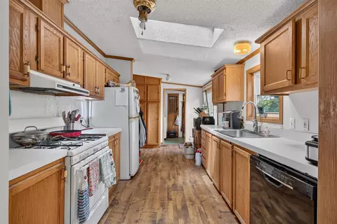 Kitchen - 6455 Jordan, Jackson, MI 49201 photo 1 of 3