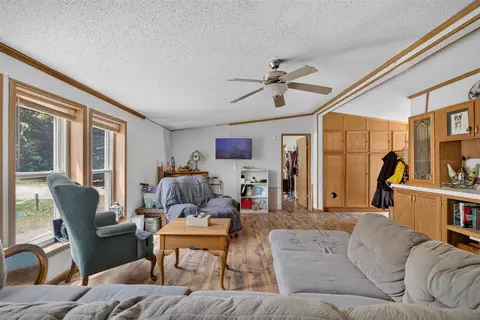 Living - 6455 Jordan, Jackson, MI 49201 photo 1 of 1
