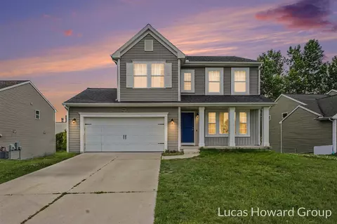 1041 Sunfield Dr, Holland, MI 49424