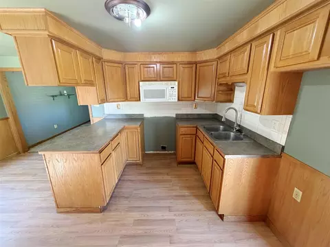 Kitchen - 12375 Musbach, Munith, MI 49259 photo 1 of 2