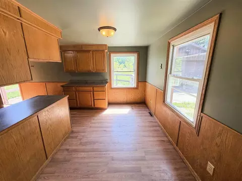 Kitchen - 12375 Musbach, Munith, MI 49259 photo 2 of 2