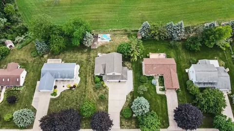 678 Apache, Fremont, MI 49412 photo 3