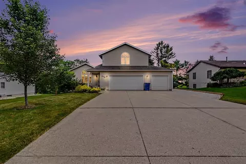 678 Apache, Fremont, MI 49412 photo 1