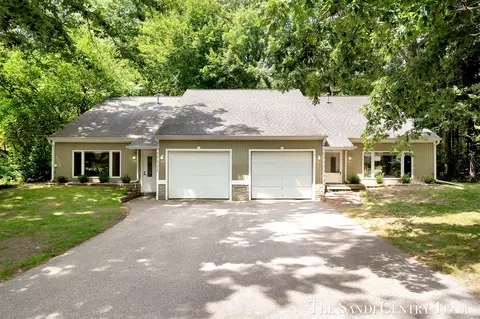 17771 148th, Spring Lake, MI 49456