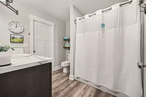 Bath - 2599 144th, Dorr, MI 49323 photo 1 of 1