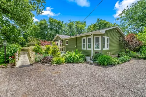 22 Morry, Hillsdale, MI 49242