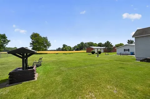 Exterior - 1253 S Waldron, Crystal, MI 48818 photo 6 of 8