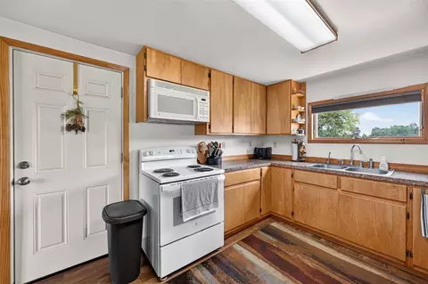 Kitchen - 1253 S Waldron, Crystal, MI 48818 photo 2 of 5