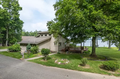 128 Wilmin, Quincy, MI 49082
