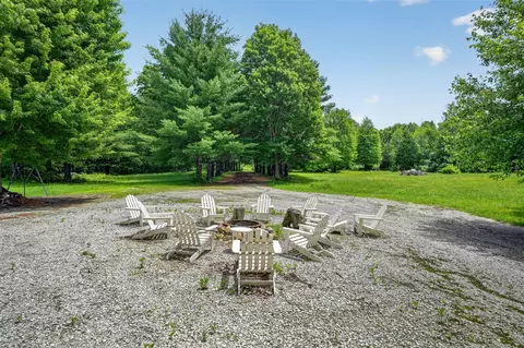 Exterior - 64030 Chain Lk, Cassopolis, MI 49031 photo 3 of 8