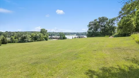 12 Coronado, Jackson, MI 49201 photo 9