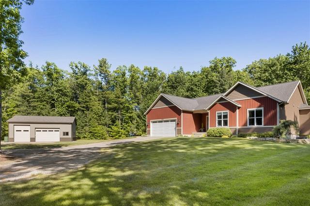 13374 141st, Grand Haven, MI 49417