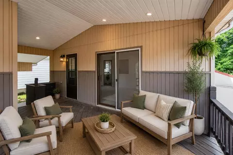 Exterior - 311 Gilbert, Jackson, MI 49201 photo 10 of 12