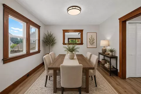 Dining - 311 Gilbert, Jackson, MI 49201 photo 1 of 1