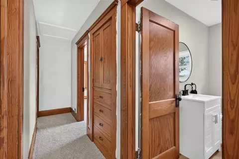 Entry Way - 311 Gilbert, Jackson, MI 49201 photo 5 of 6