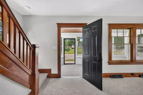 Entry Way - 311 Gilbert, Jackson, MI 49201 photo 1 of 6