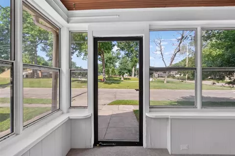 Exterior - 311 Gilbert, Jackson, MI 49201 photo 4 of 12