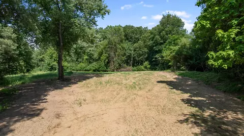 5105 Springbrook, Jackson, MI 49201 photo 2