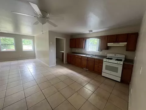 2117 E Jackson, Tekonsha, MI 49092 photo 5