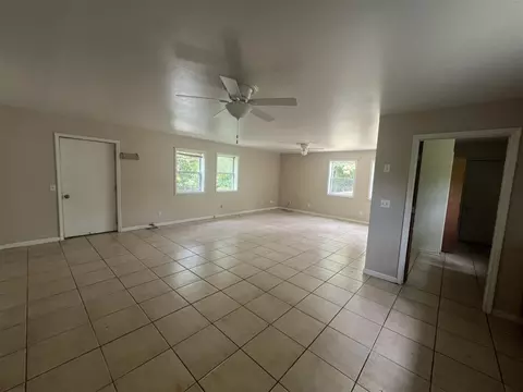 2117 E Jackson, Tekonsha, MI 49092 photo 4