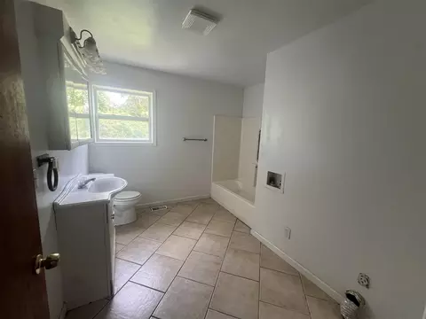 2117 E Jackson, Tekonsha, MI 49092 photo 10